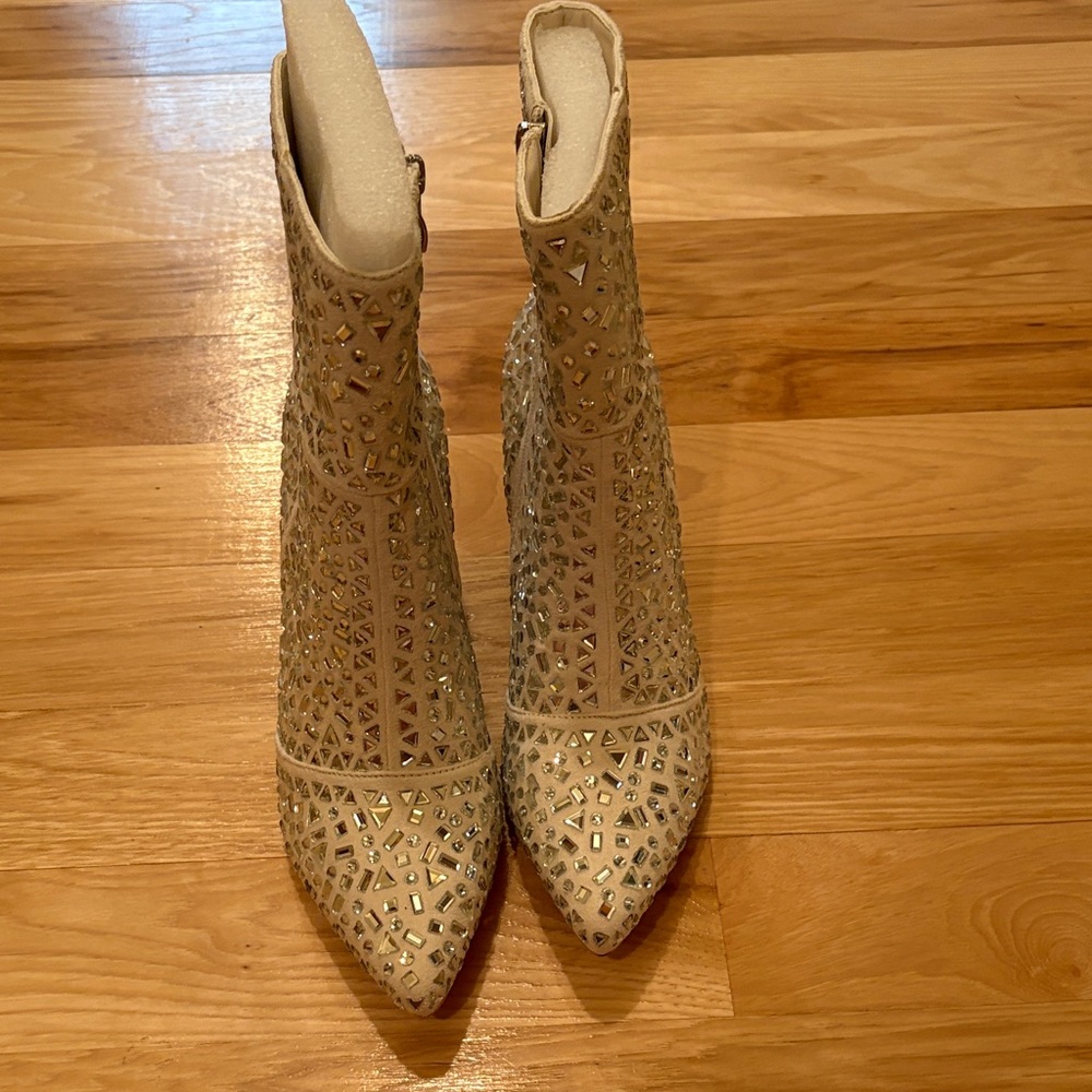 Studded Cream Ankle Boots NWOT - Picture 2 of 5